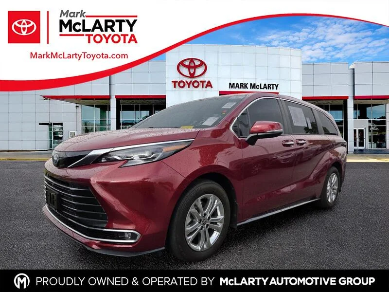 2024 Toyota Sienna Platinum 7-Passenger Hybrid AWD's photo