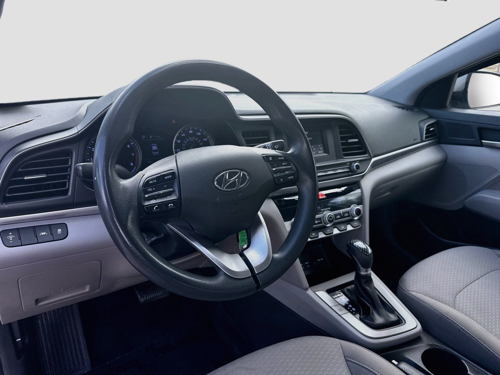 2020 Hyundai Elantra SE - Photo 7