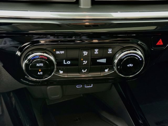 New 2026 Summit White Chevrolet ACTIV image 17