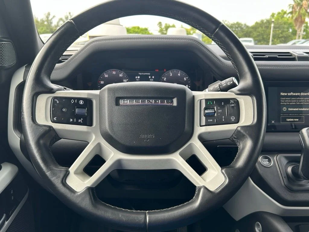Used 2024 Blue Land Rover S image 21