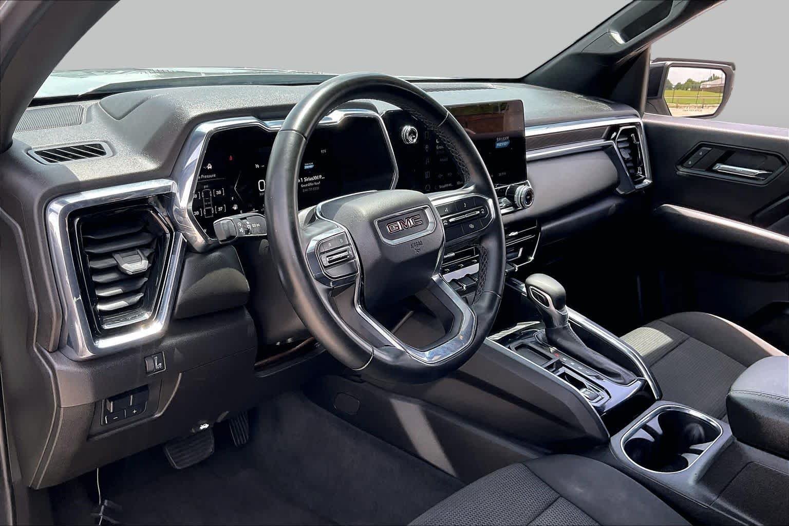 Used 2024 Sterling Metallic GMC Elevation image 17
