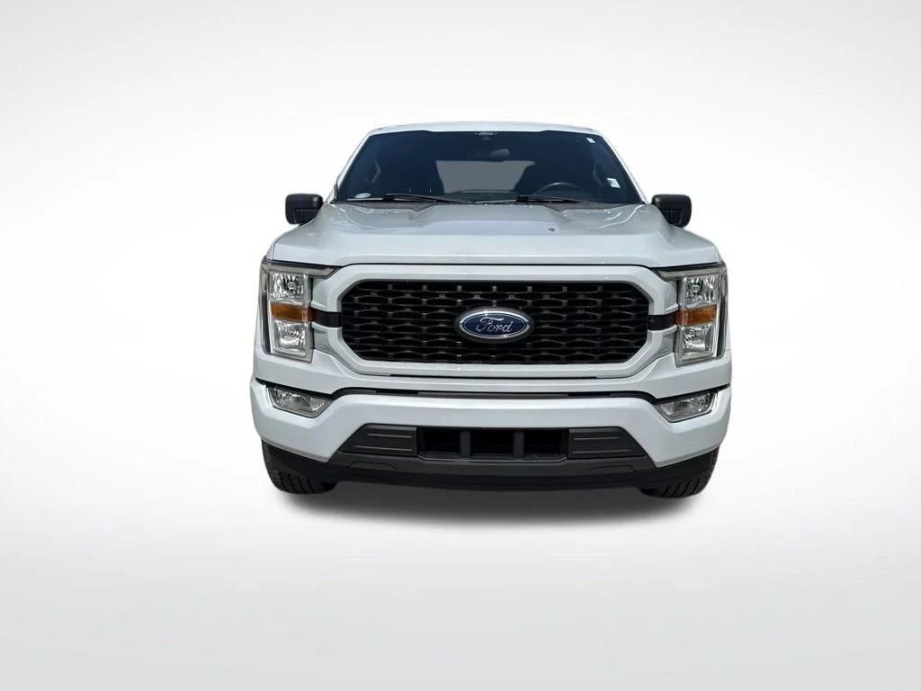 Used 2022 White Metallic Ford XL image 3