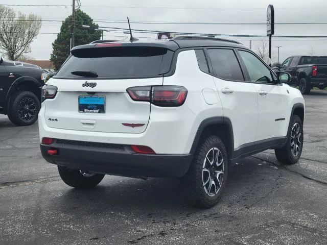 Used 2024 Red Hot Pearlcoat Jeep Trailhawk image 3