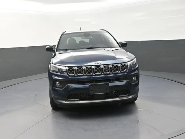 New 2026 Fathom Blue Pearl-Coat Exterior Paint Jeep Latitude image 4