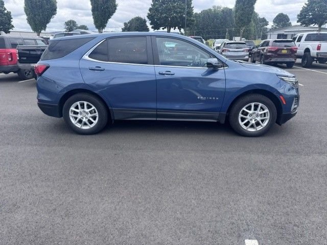 Used 2024 Lakeshore Blue Metallic Chevrolet LT image 4
