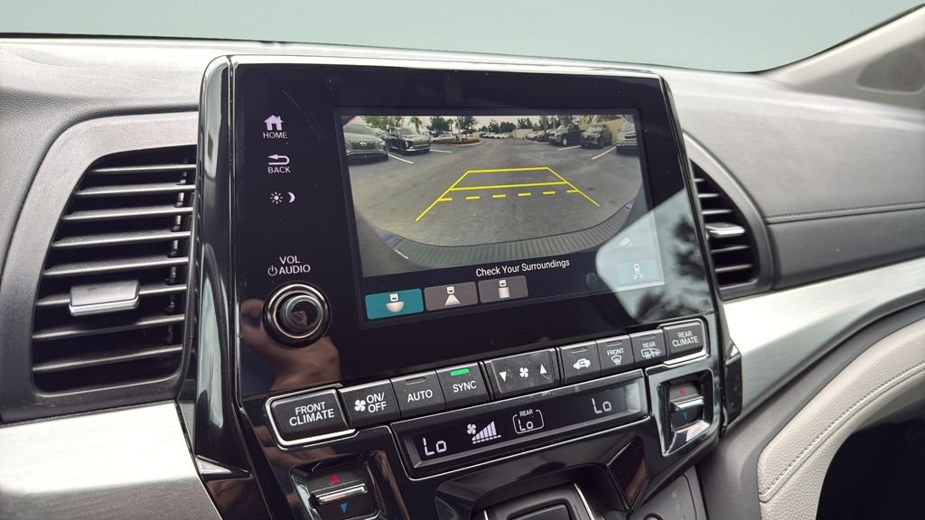 2024 Honda Odyssey EX-L - Photo 18