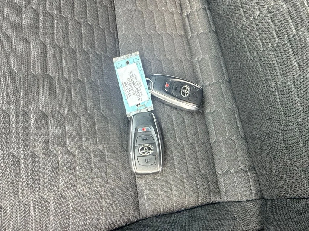 Used 2022  Toyota Base image 28