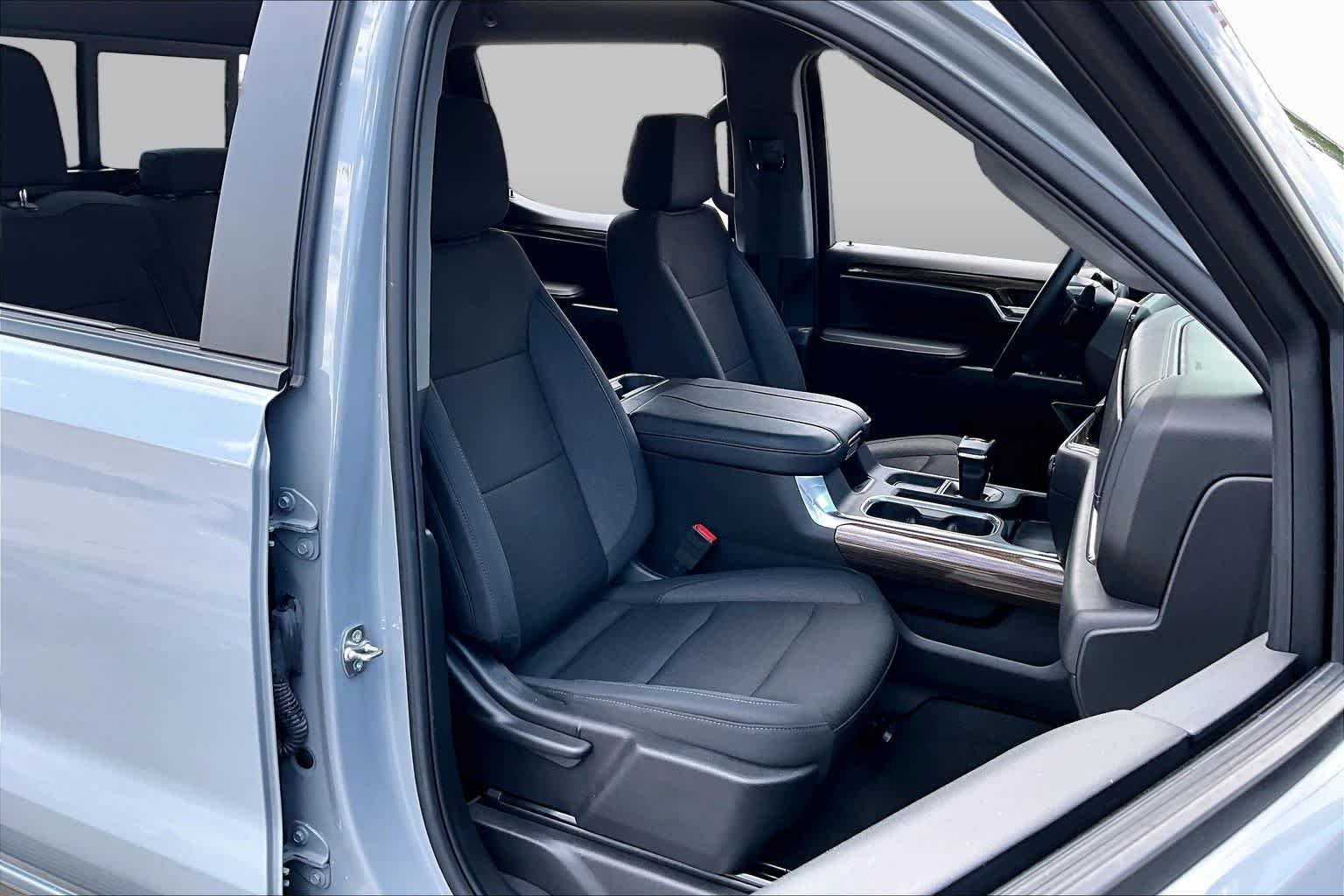 Used 2025 Slate Gray Metallic Chevrolet RST image 9