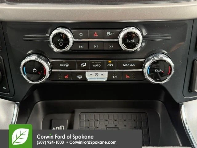 New 2026 Oxford White Ford XLT image 26