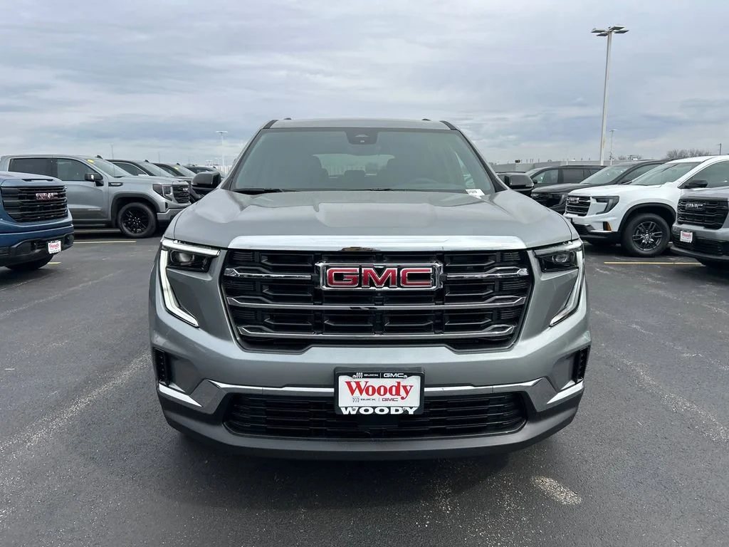New 2026 Sterling Metallic GMC Elevation image 4