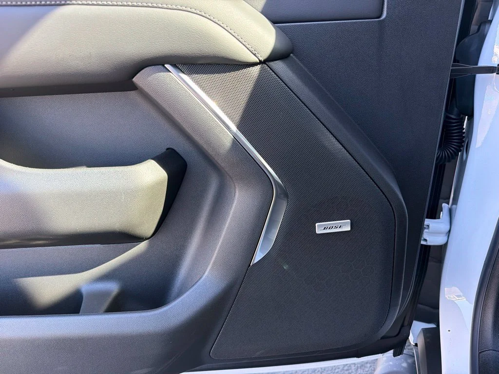 2027 Chevrolet Tahoe Z71 - Photo 15