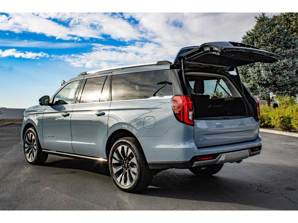 New 2025 Glacier Gray Metallic Tc Ford Platinum image 8