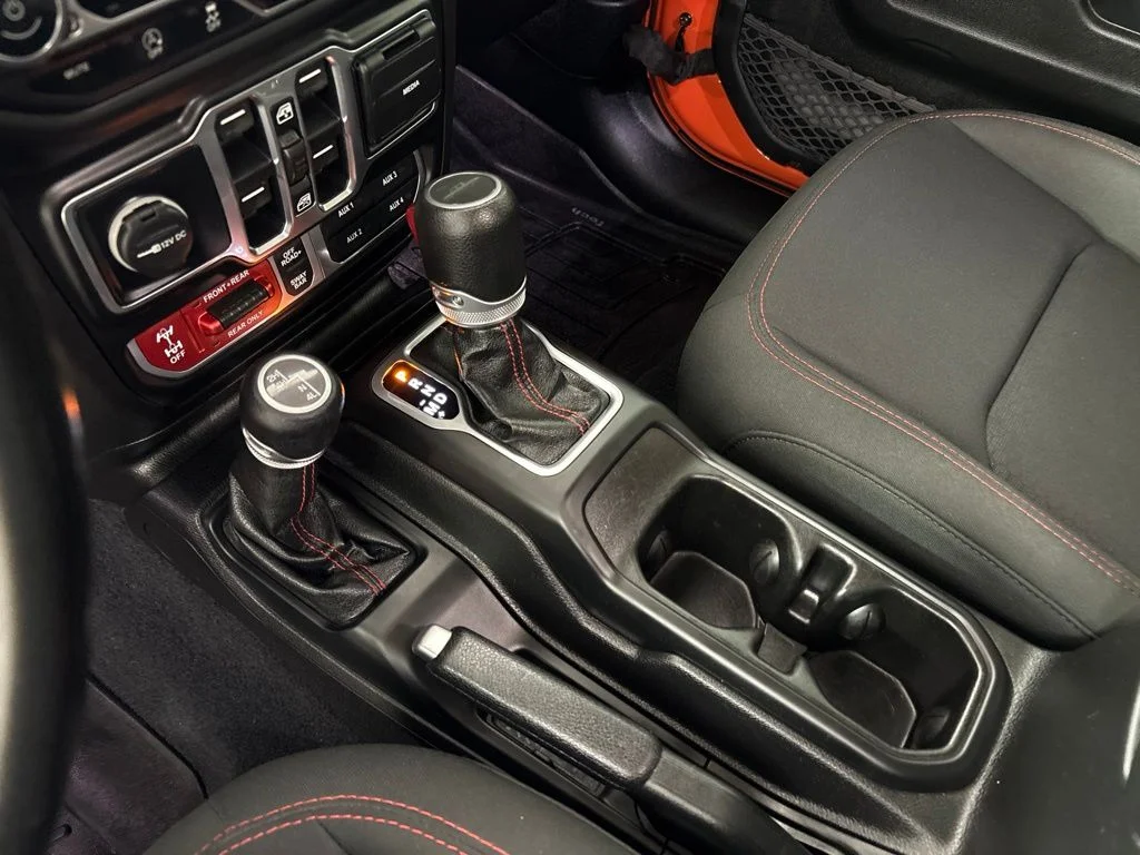 Used 2020 Orange Jeep Rubicon image 44