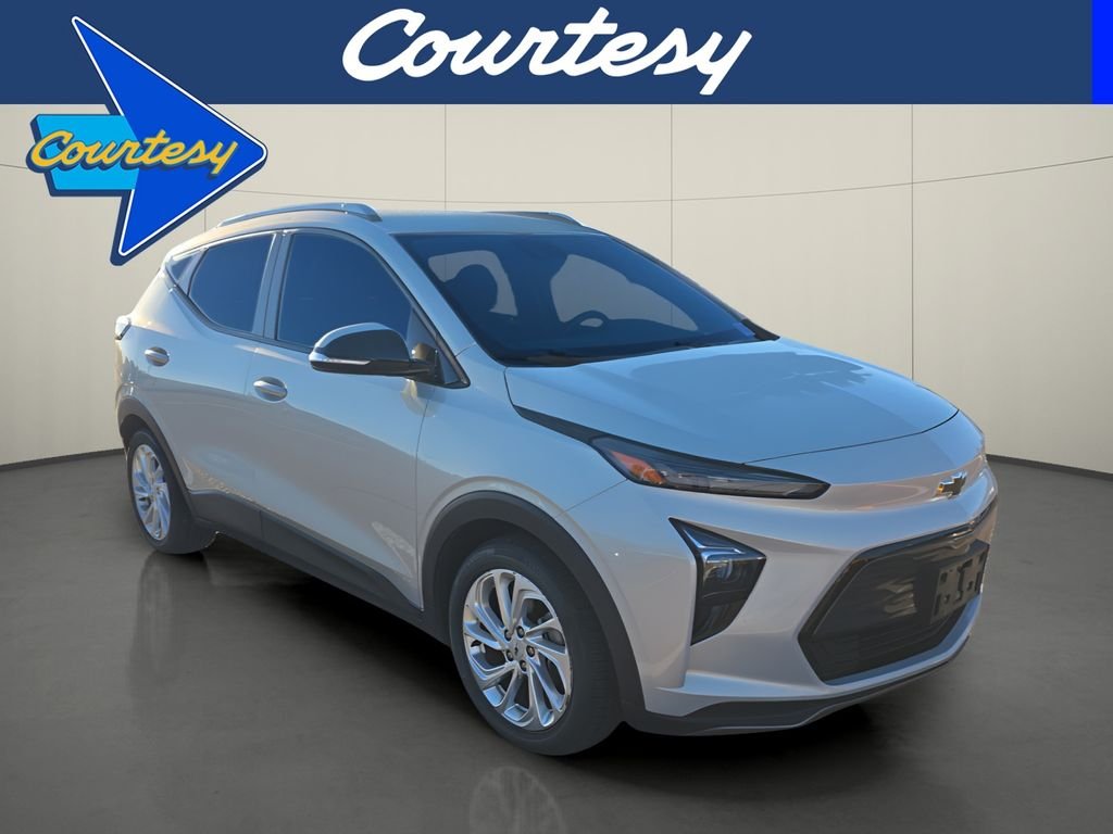 Used 2023 Silver Chevrolet LT image 1