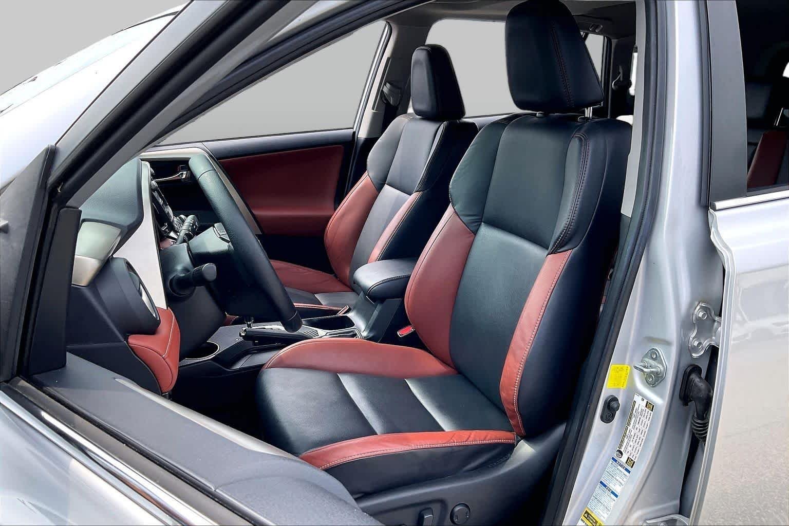 Used 2015 Classic Silver Metallic Toyota Limited image 8