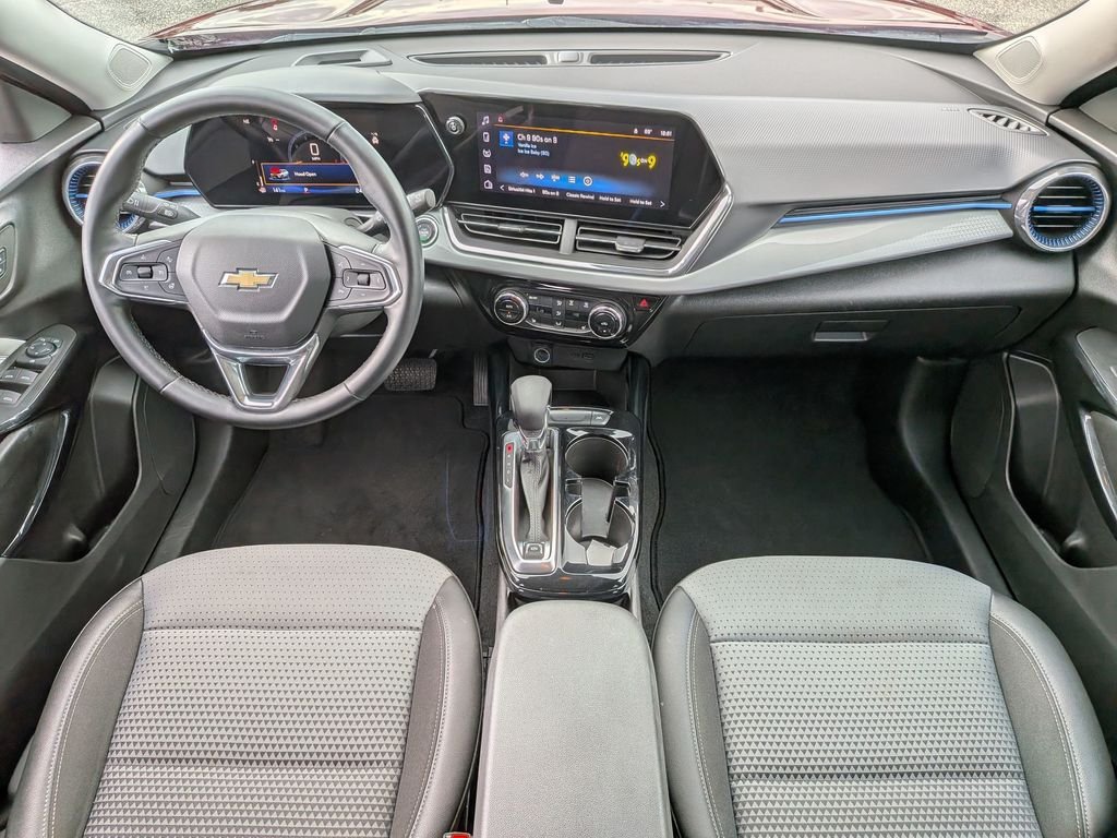 Used 2025 Red Chevrolet LT image 26