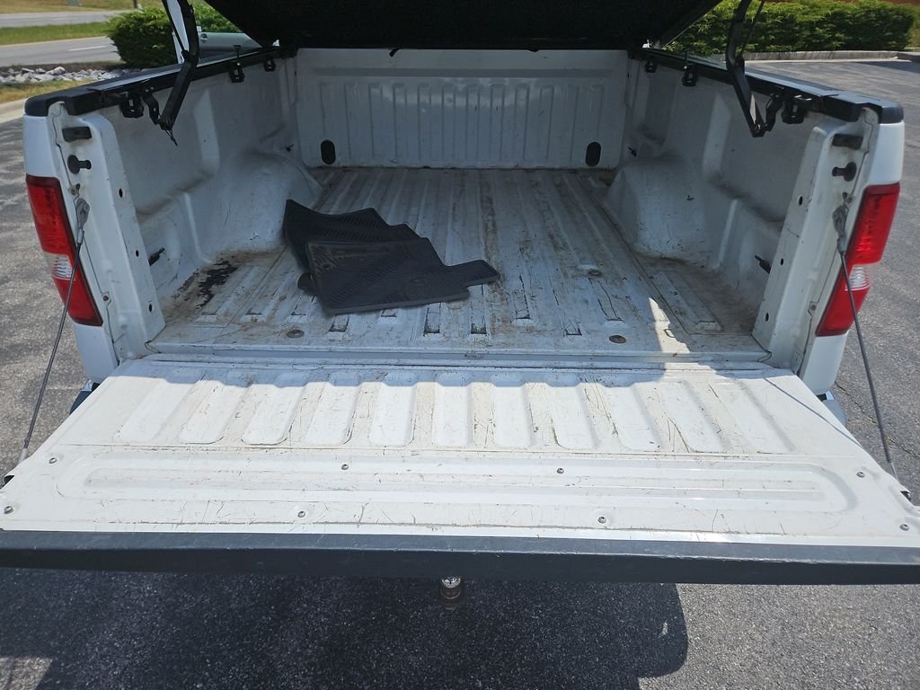 Used 2004  Ford  image 20