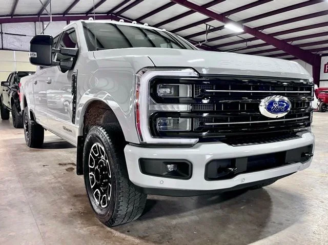 2025 Ford F-250 Platinum 4x4 Crew Cab 8' Box's photo
