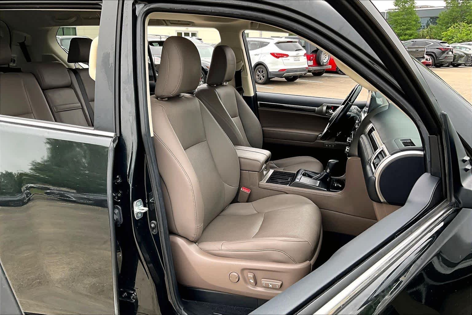 Pre-Owned 2023 Lexus GX 460 Premium