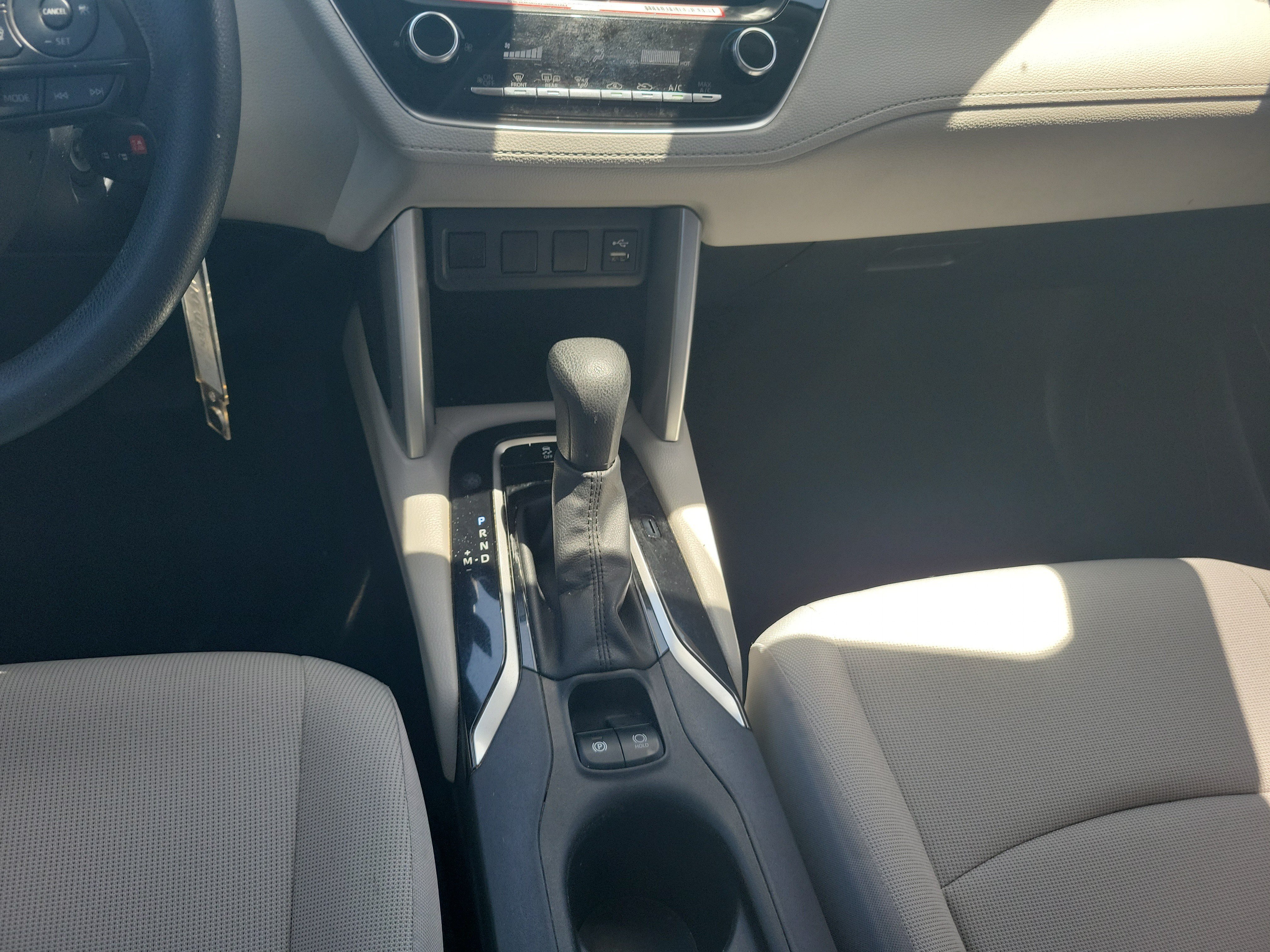 Used 2022 Silver Toyota L image 17