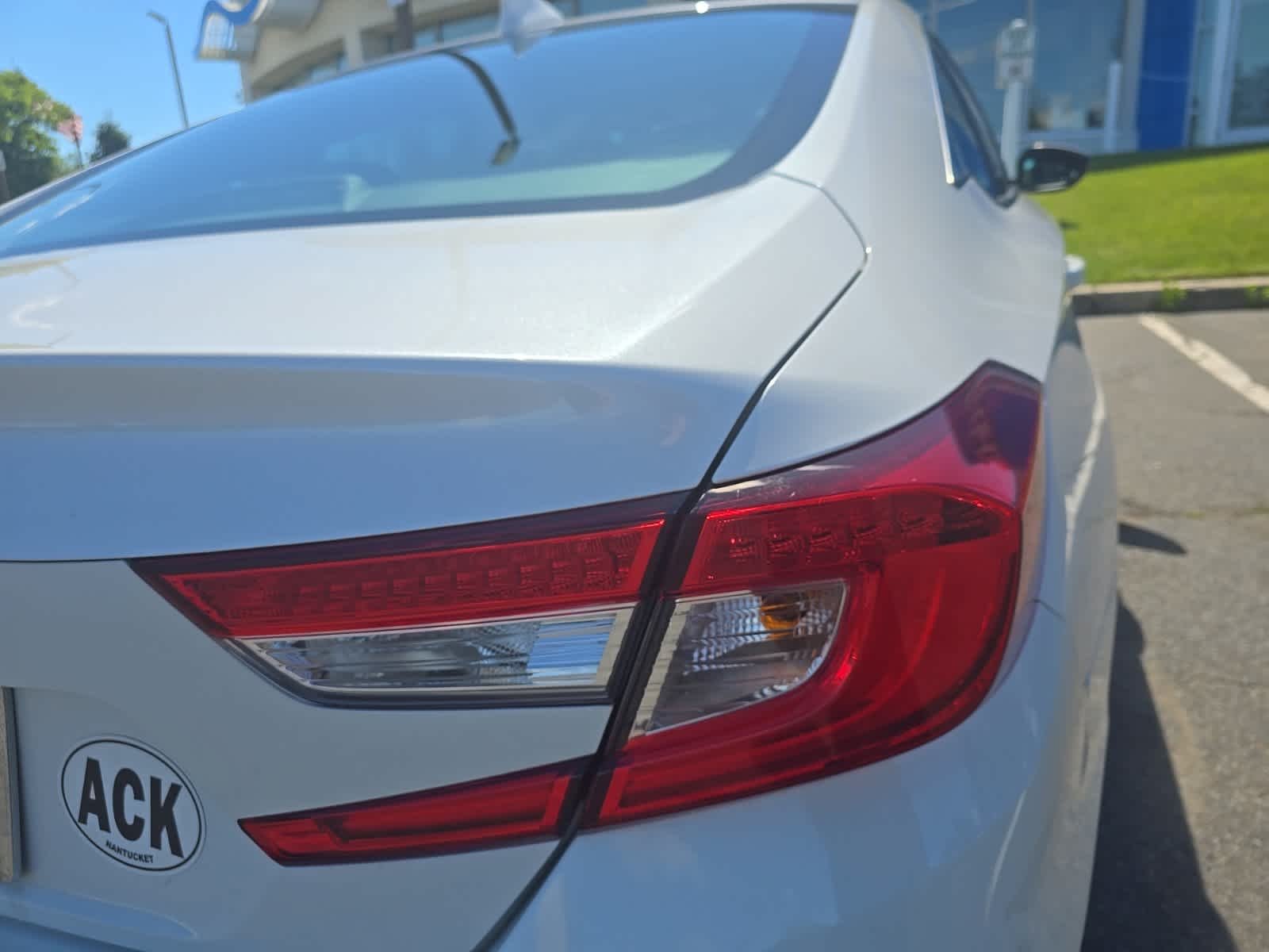 Used 2018 White Honda LX 1.5T image 12