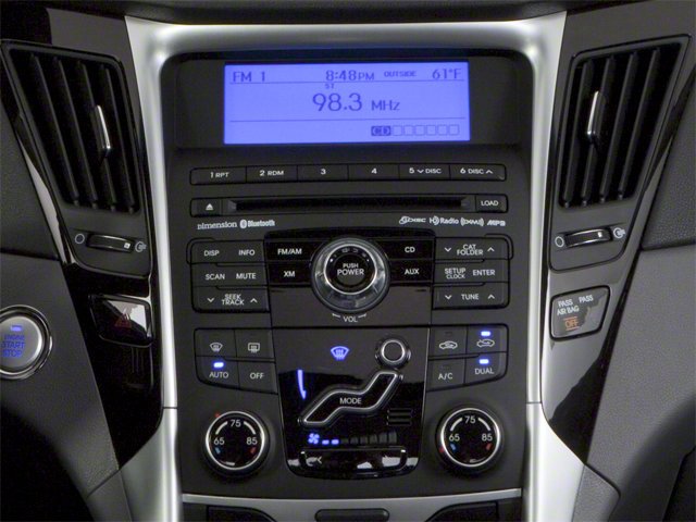 Used 2013 Harbor Gray Metallic Hyundai Limited image 12