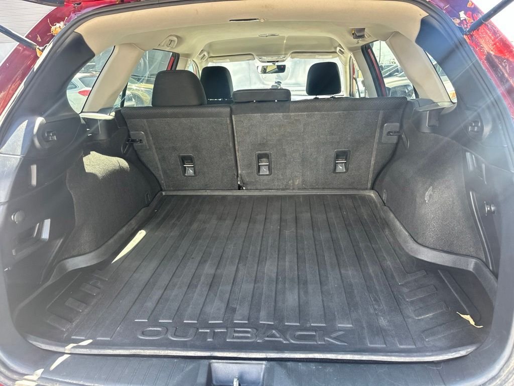Used 2017 Red Subaru 2.5i Premium image 10