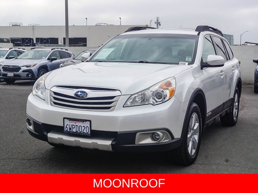 Used 2012 White Subaru 2.5i image 3