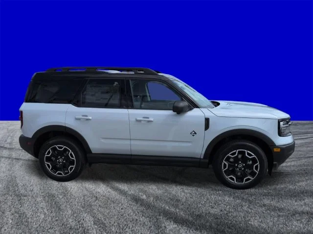 New 2026 White Ford Outer Banks image 3
