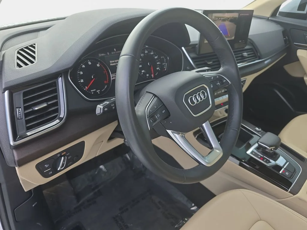 Used 2023 White Audi 40 Premium image 27