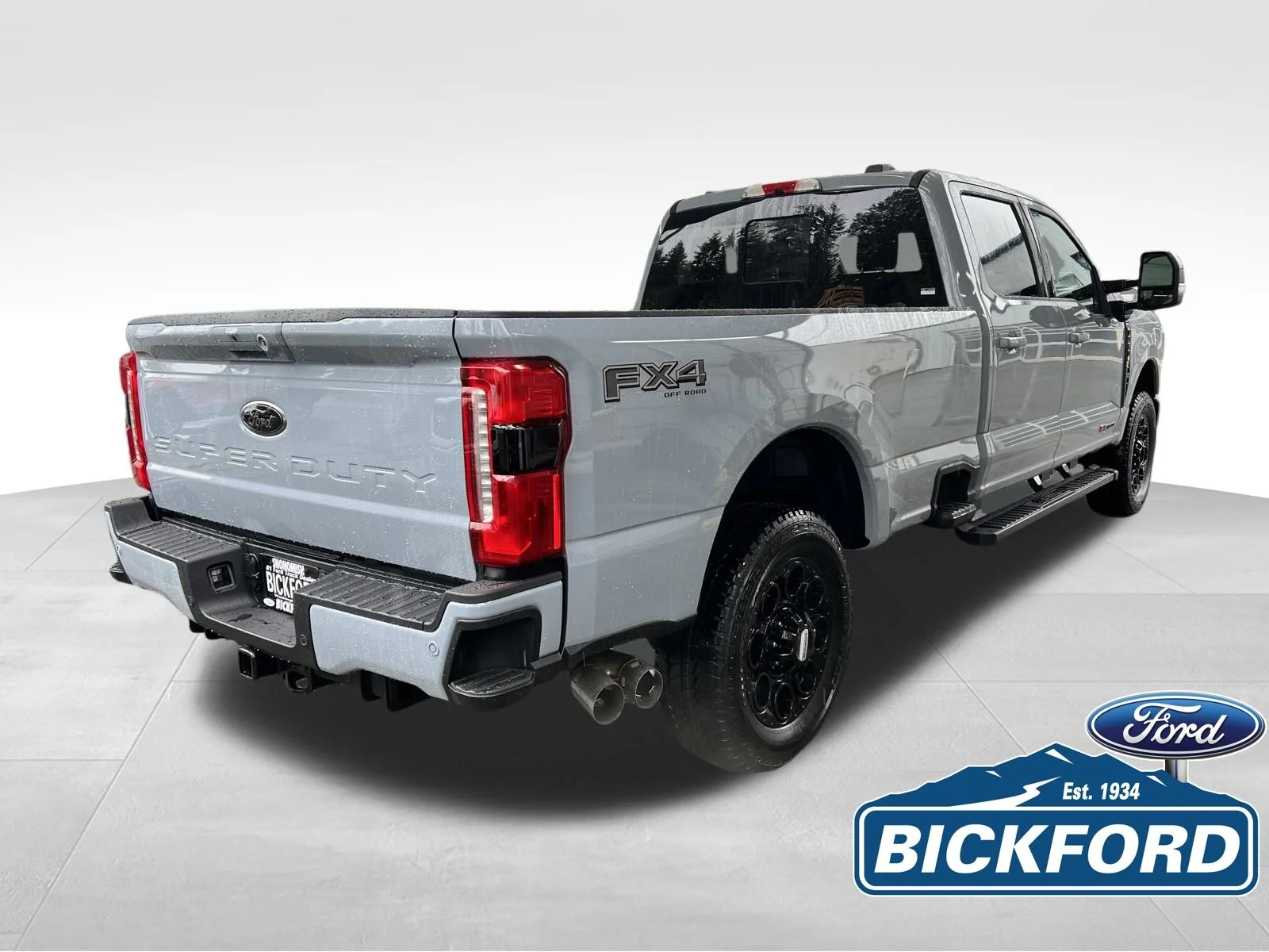 New 2026 Gray Ford Lariat image 5