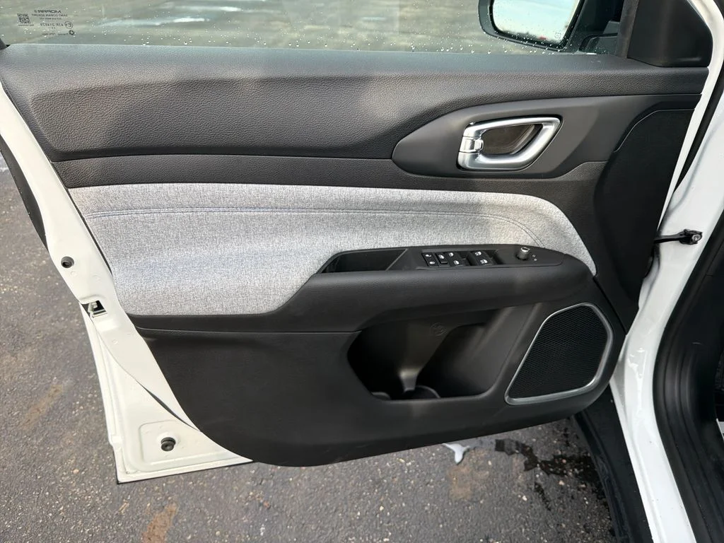 2026 Jeep Compass Latitude - Photo 10