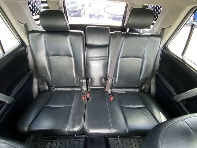 Used 2013 Silver Toyota SR5 image 22