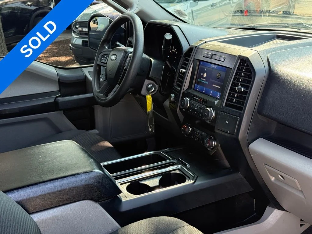 Used 2020 White Ford XL image 24