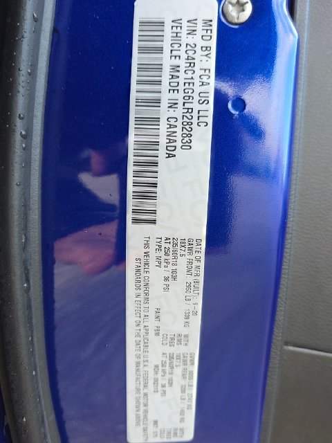 Used 2020  Chrysler Touring L Plus image 3