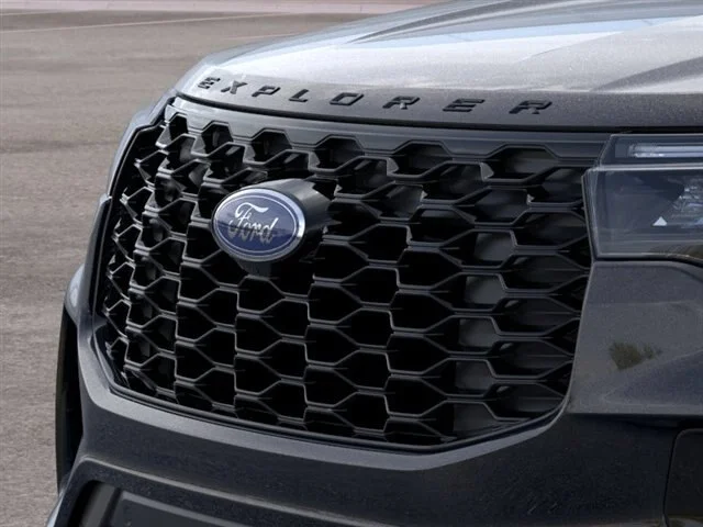 New 2026 Agate Black Metallic Ford ST-Line image 42