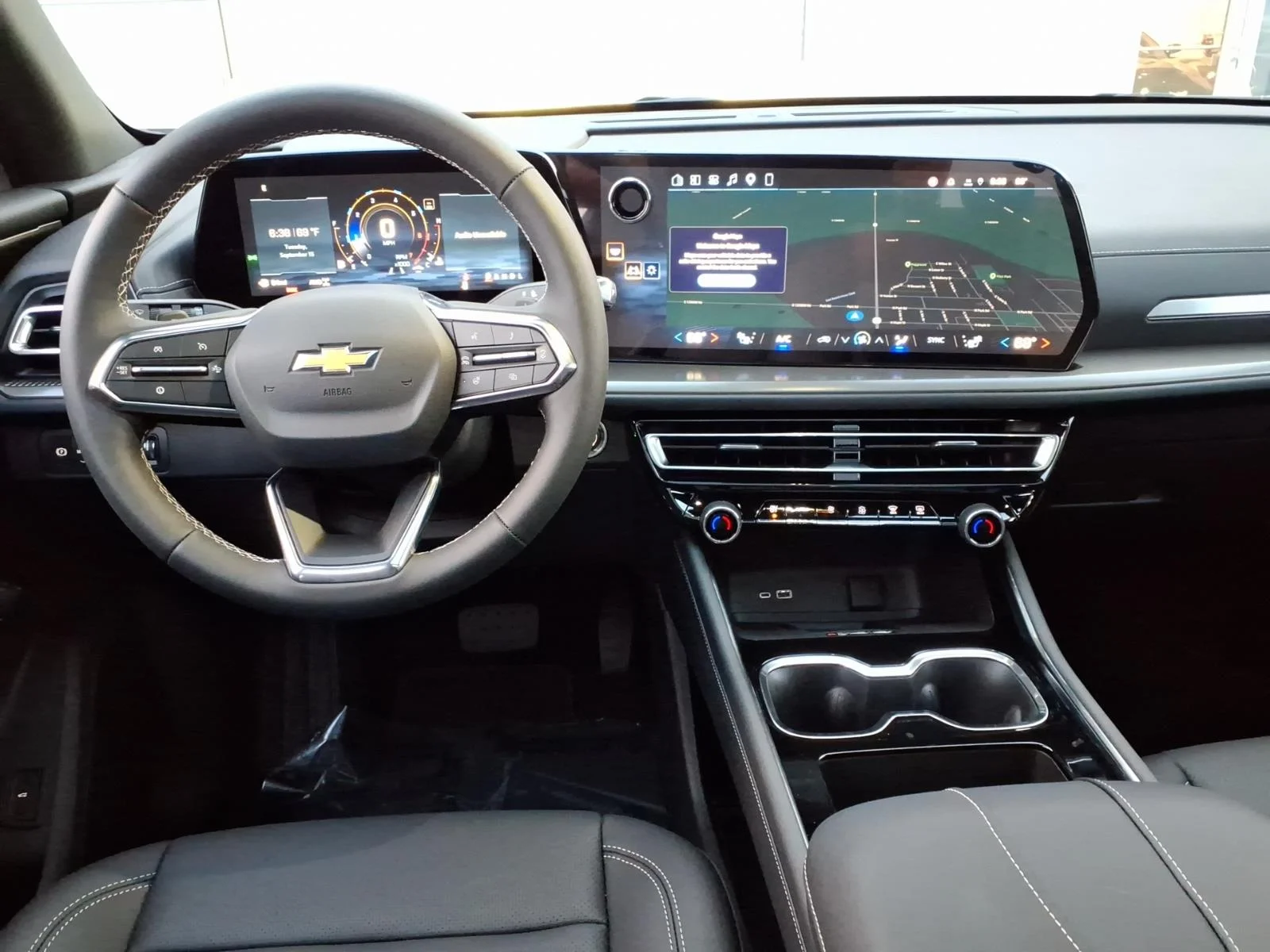 2027 Chevrolet Traverse LT - Photo 12