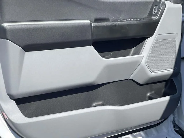 New 2026 Oxford White Ford XL image 10