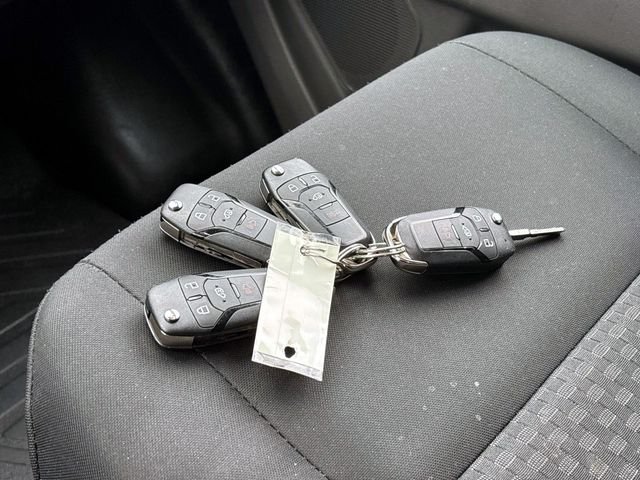 Used 2025 White Ford  image 30