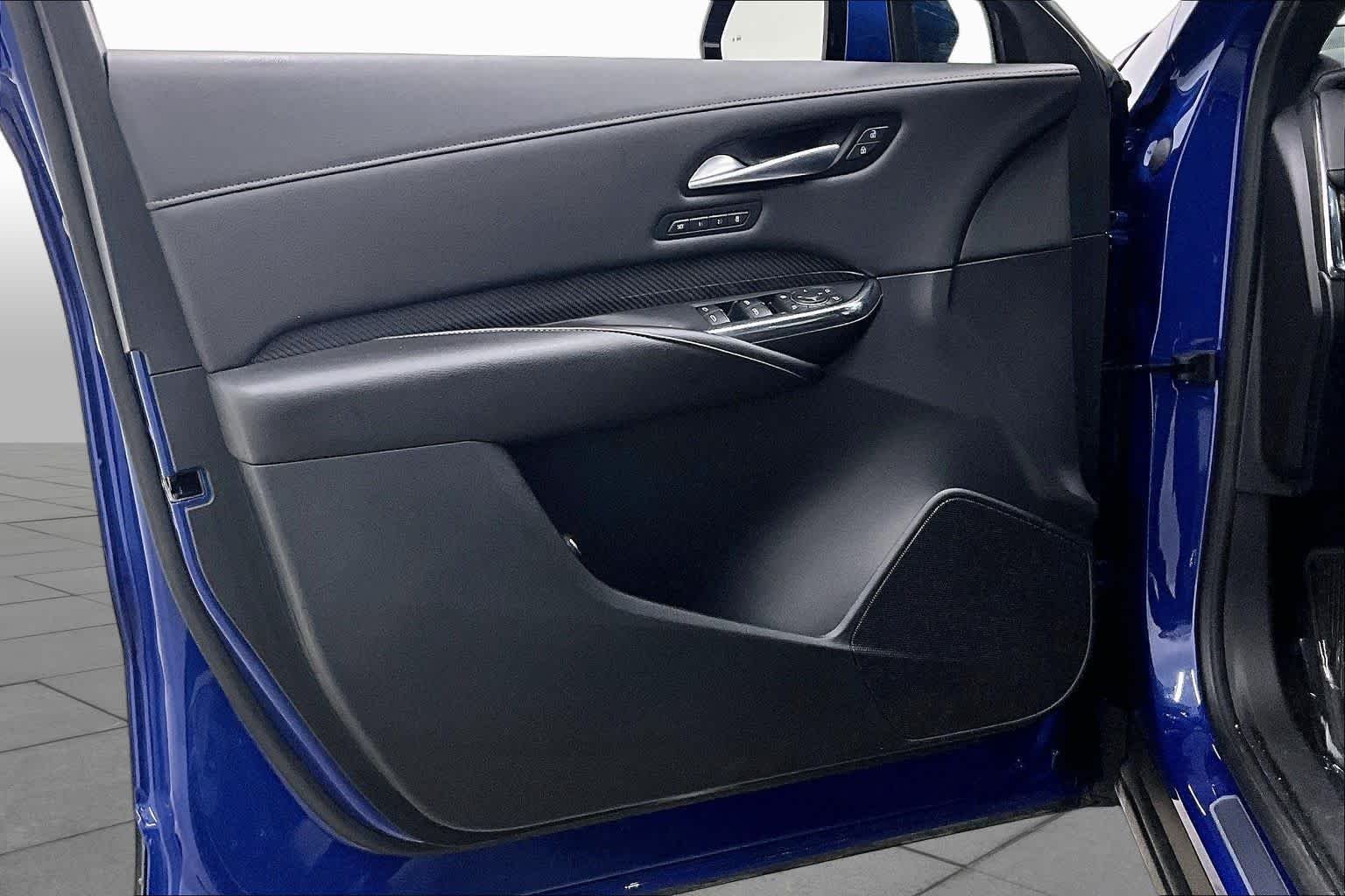 Used 2023 Wave Metallic Cadillac FWD Sport image 24