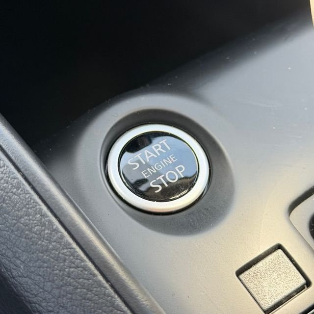 Used 2025 White Nissan S image 20