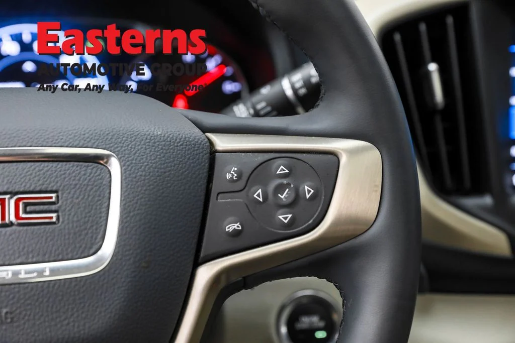 Used 2023 White GMC Denali image 16