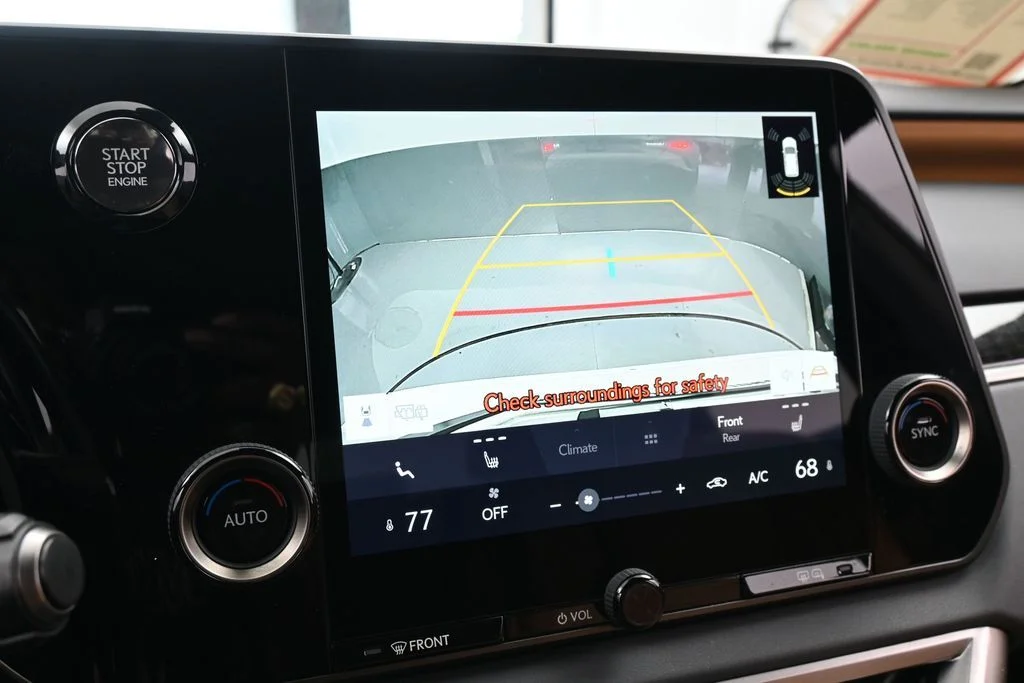 Used 2025 White Pearl Lexus 350 image 18