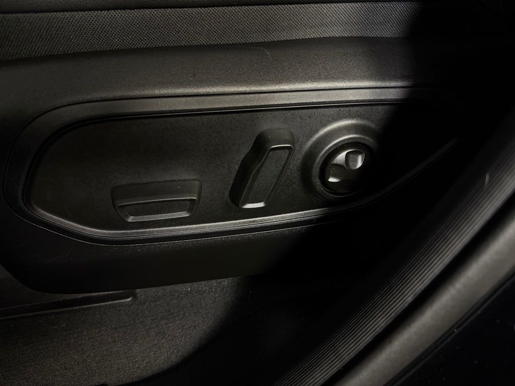 Used 2022 Black Jeep Trailhawk 4xe image 25