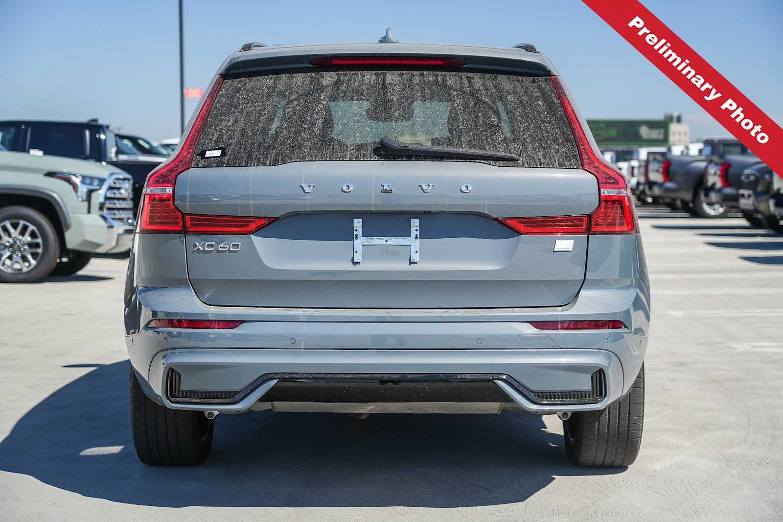 Used 2023 Gray Volvo Plus Dark Theme image 5