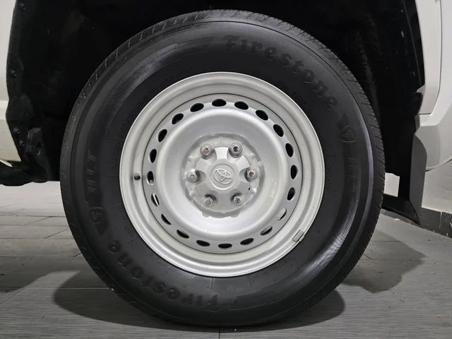 Used 2025 White Toyota SR image 23