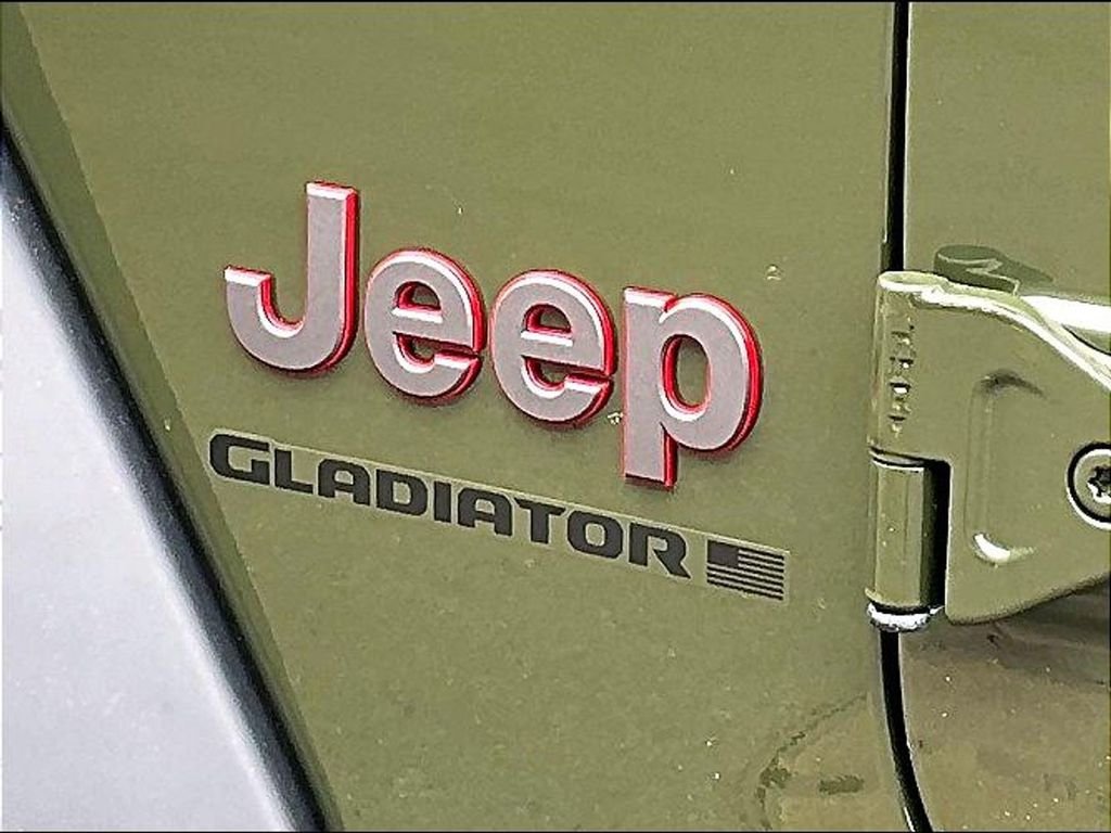 Used 2023 Green Jeep Rubicon image 27