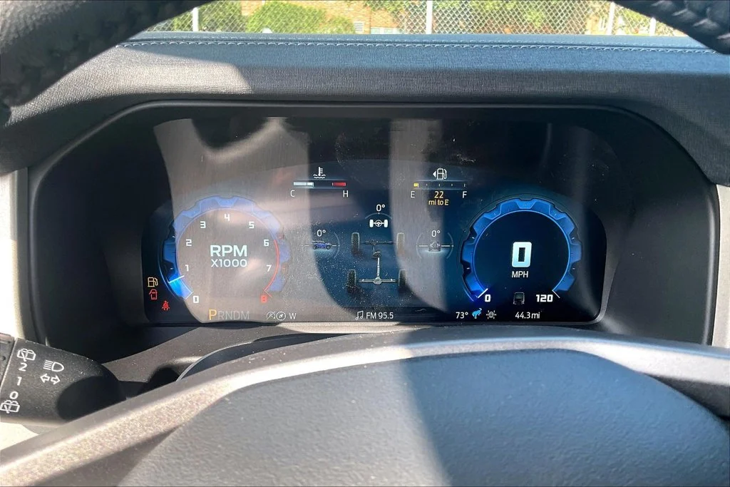 New 2026 Avalanche Gray Ford Outer Banks® image 19