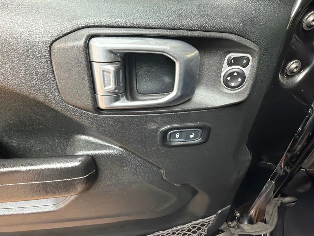Used 2020 Black Clearcoat Jeep Sport image 20