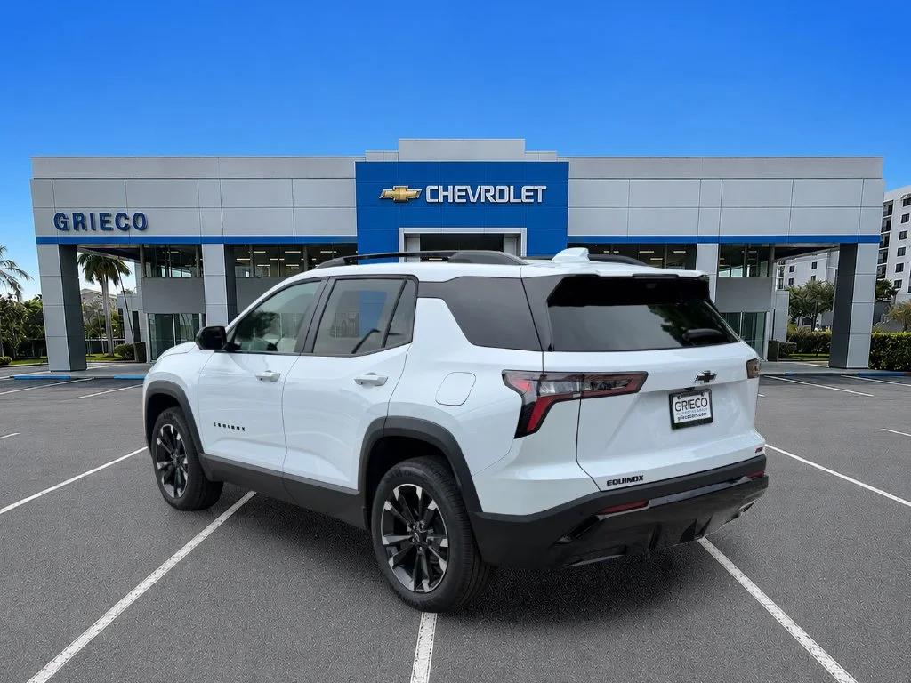 New 2027 Polar White Tricoat Chevrolet RS image 5